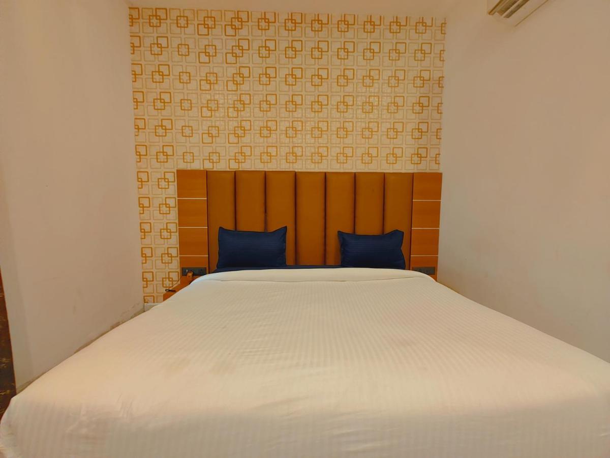 Avadh Sunshine Palace Hotel And Resort Ayodhya Exterior photo