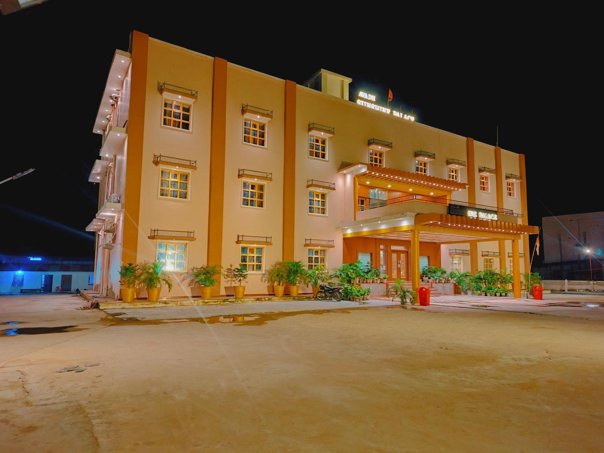 Avadh Sunshine Palace Hotel And Resort Ayodhya Exterior photo