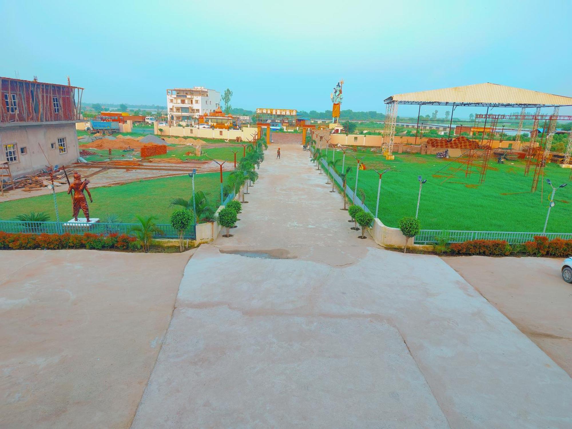 Avadh Sunshine Palace Hotel And Resort Ayodhya Exterior photo