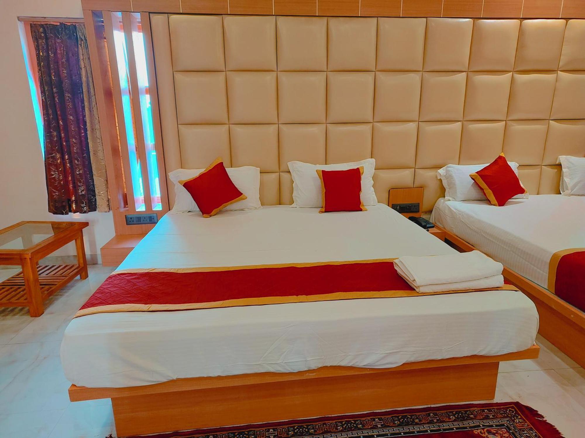 Avadh Sunshine Palace Hotel And Resort Ayodhya Exterior photo