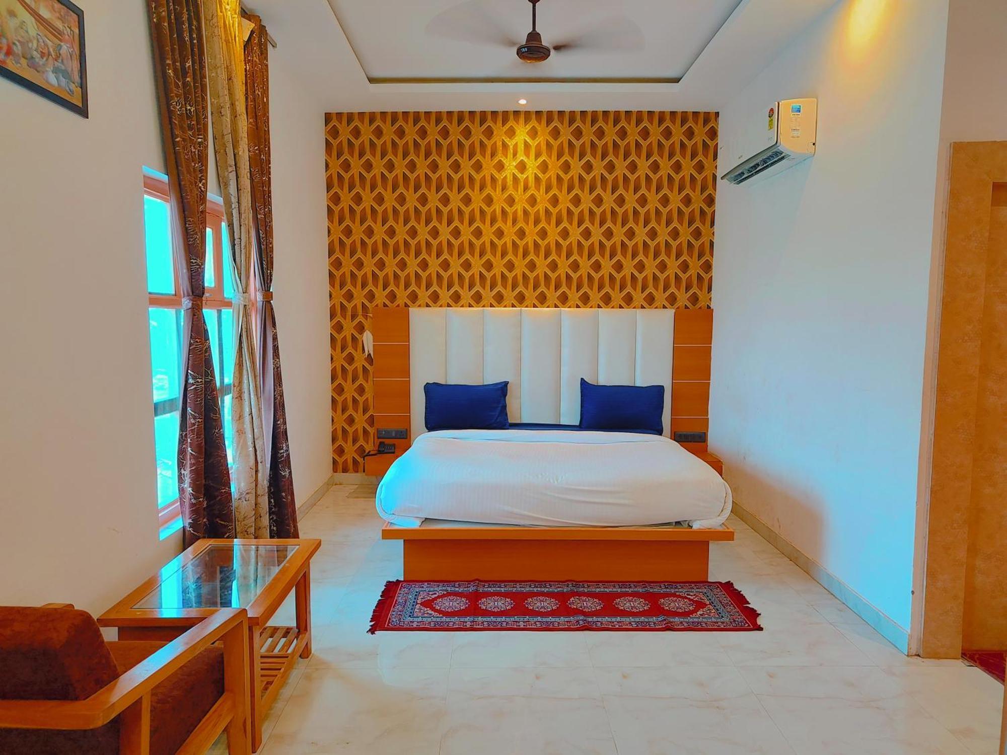 Avadh Sunshine Palace Hotel And Resort Ayodhya Exterior photo